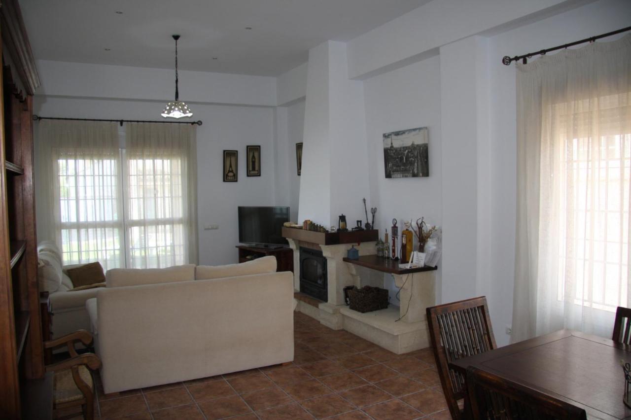 Moderno Y Amplio Chalet, Con Piscina Privada Чиклана-де-ла-Фронтера Экстерьер фото
